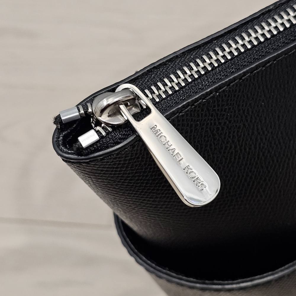 *NEW* Michael Kors Jet Set Saffiano Leather Top-Zip Tote Bag Bag (Black) - Picture 5 of 7